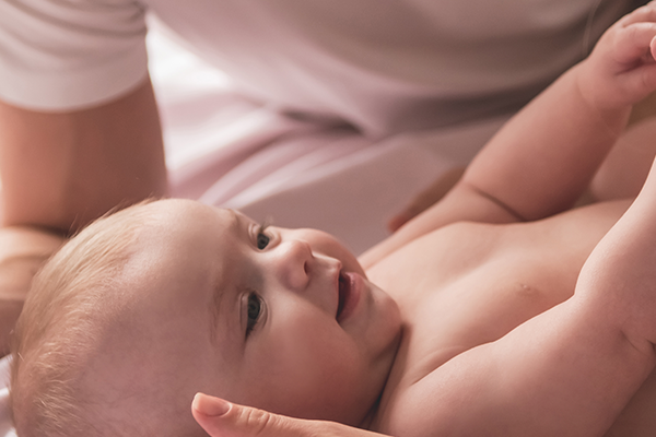 Dormir avec bébé : que penser du cododo ?