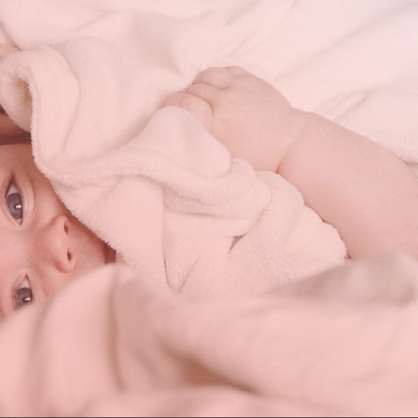 J’allaite. Est-il préférable de dormir avec bébé ?